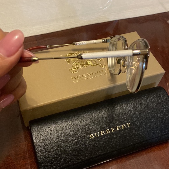 Burberry burgundy glasses frames❤️ - Picture 4 of 5